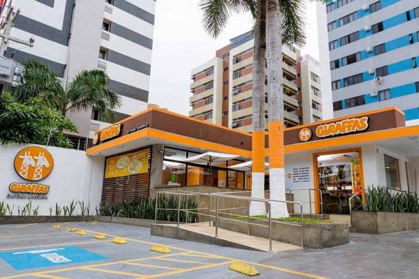 No momento, você está visualizando Giraffas – Ponta Verde